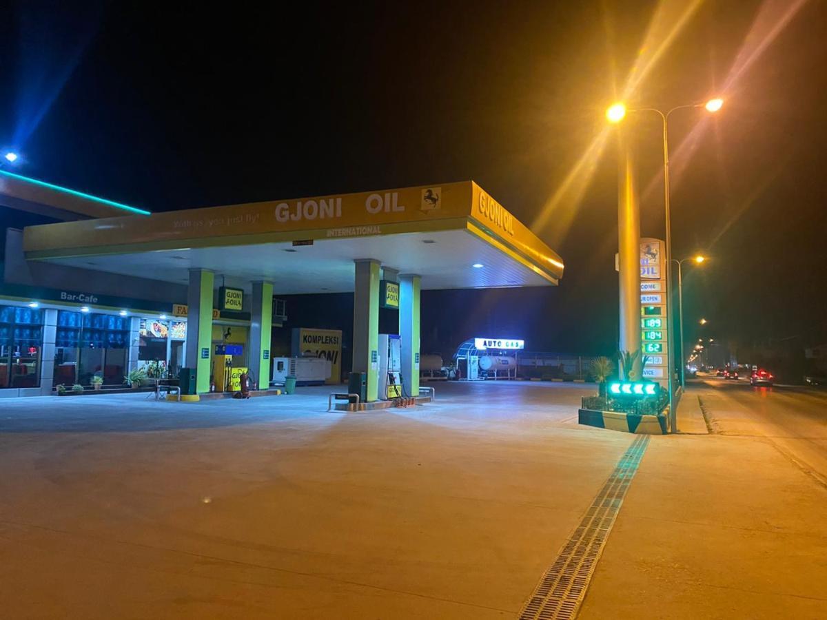 Kompleksi Gjoni Fier Exterior foto